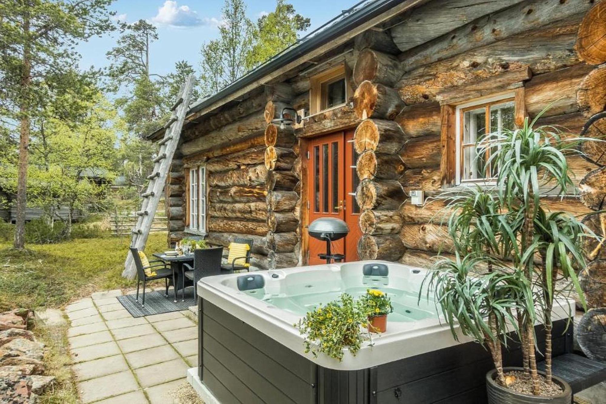 Kuukkeli Hirvas Suite Saariselka Exterior photo